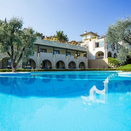 Hotel Porta Del Sole Сояно дел Лаго Екстериор снимка
